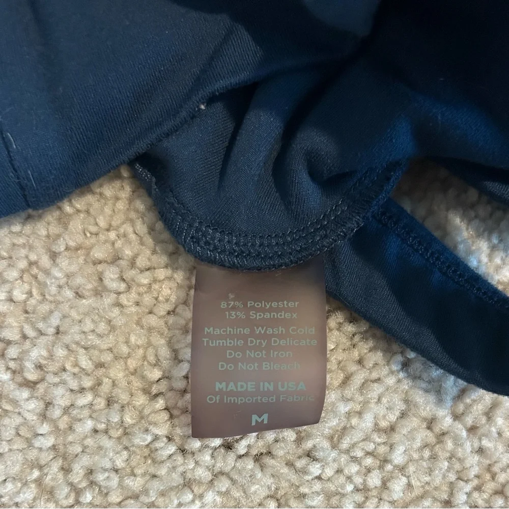 Bombshell Sportswear Savage Leggings - Picture 8 of 9